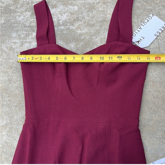NWT Dress the Population Nicole dress in burgundy size small - Picture 6 of 7